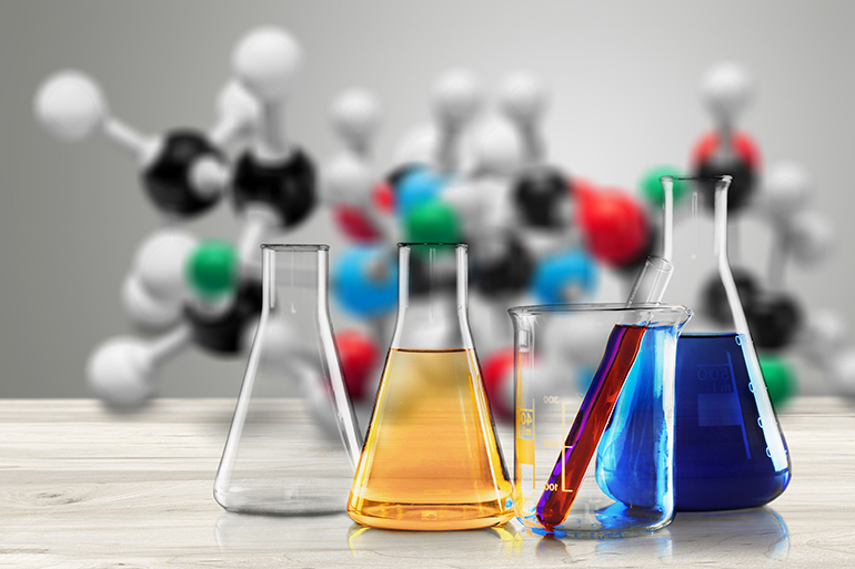 hydraulic-oil-additives-AdobeStock_406918851
